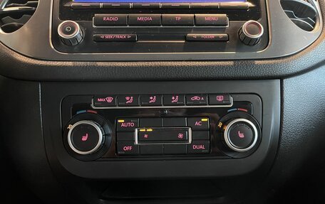 Volkswagen Tiguan I, 2010 год, 920 000 рублей, 15 фотография