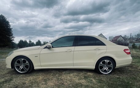 Mercedes-Benz E-Класс, 2009 год, 980 000 рублей, 2 фотография