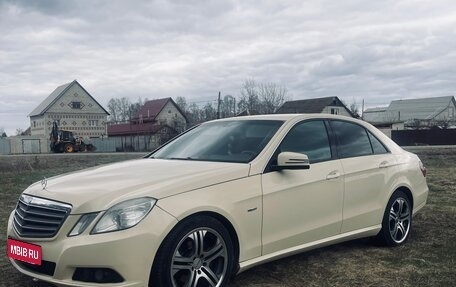 Mercedes-Benz E-Класс, 2009 год, 980 000 рублей, 3 фотография
