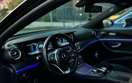 Mercedes-Benz E-Класс, 2018 год, 3 600 000 рублей, 9 фотография