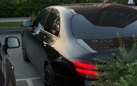 Mercedes-Benz E-Класс, 2018 год, 3 600 000 рублей, 6 фотография
