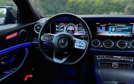 Mercedes-Benz E-Класс, 2018 год, 3 600 000 рублей, 11 фотография