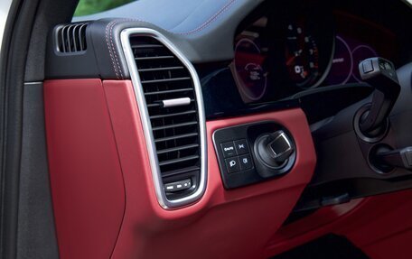 Porsche Cayenne III, 2022 год, 11 500 000 рублей, 14 фотография