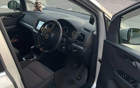 Volkswagen Sharan II, 2011 год, 920 000 рублей, 4 фотография