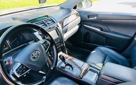 Toyota Camry, 2015 год, 1 930 000 рублей, 8 фотография
