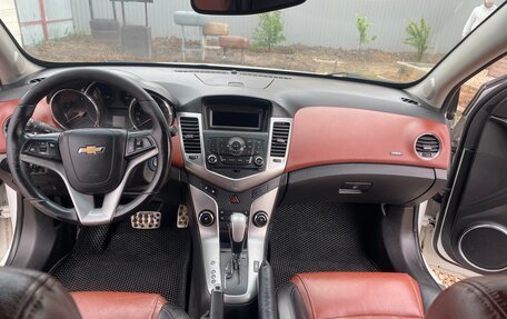 Chevrolet Cruze II, 2012 год, 650 000 рублей, 6 фотография
