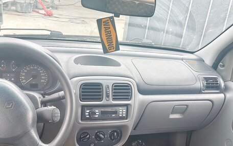 Renault Clio III, 2001 год, 165 000 рублей, 6 фотография