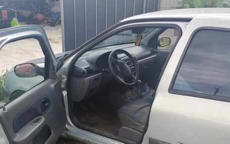 Renault Clio III, 2001 год, 165 000 рублей, 7 фотография