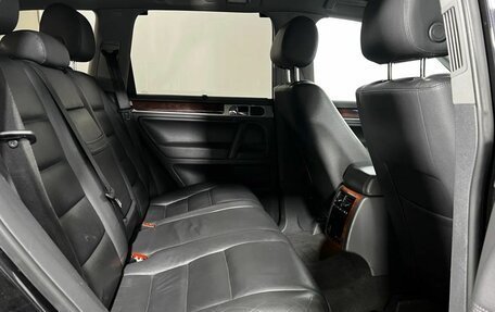 Volkswagen Touareg III, 2006 год, 1 000 000 рублей, 12 фотография