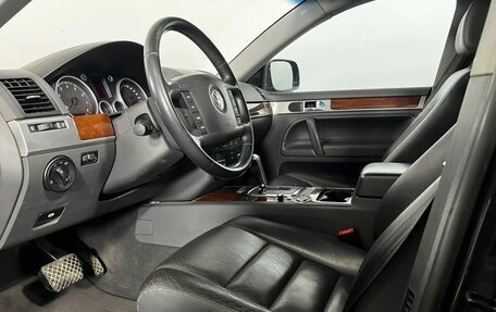 Volkswagen Touareg III, 2006 год, 1 000 000 рублей, 10 фотография