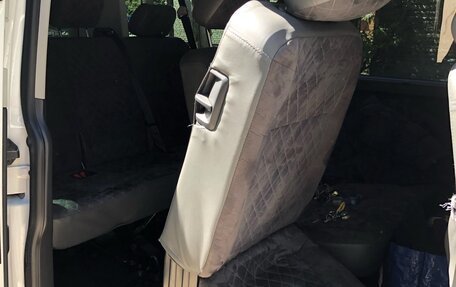 Volkswagen Caravelle T5, 2015 год, 2 850 000 рублей, 10 фотография