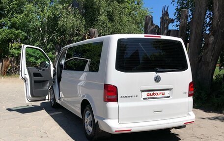 Volkswagen Caravelle T5, 2015 год, 2 850 000 рублей, 3 фотография