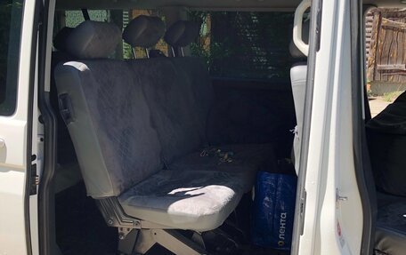 Volkswagen Caravelle T5, 2015 год, 2 850 000 рублей, 7 фотография