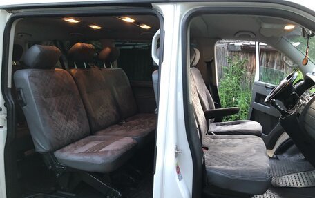 Volkswagen Caravelle T5, 2015 год, 2 850 000 рублей, 16 фотография