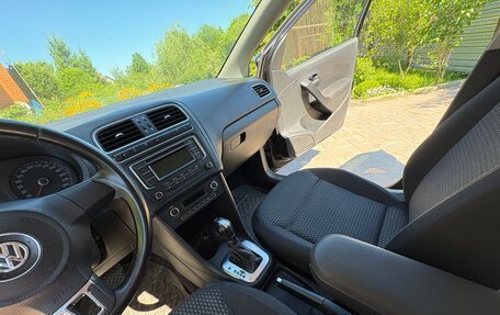 Volkswagen Polo VI (EU Market), 2012 год, 550 000 рублей, 29 фотография