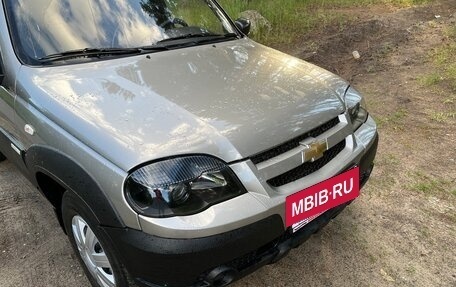 Chevrolet Niva I рестайлинг, 2012 год, 550 000 рублей, 3 фотография