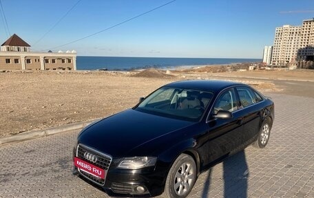 Audi A4, 2011 год, 780 000 рублей, 2 фотография