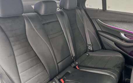 Mercedes-Benz E-Класс, 2020 год, 3 700 000 рублей, 14 фотография