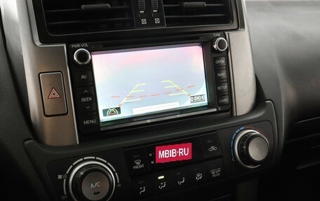 Toyota Land Cruiser Prado 150 рестайлинг 2, 2013 год, 3 599 000 рублей, 13 фотография