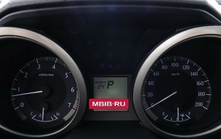 Toyota Land Cruiser Prado 150 рестайлинг 2, 2013 год, 3 599 000 рублей, 11 фотография