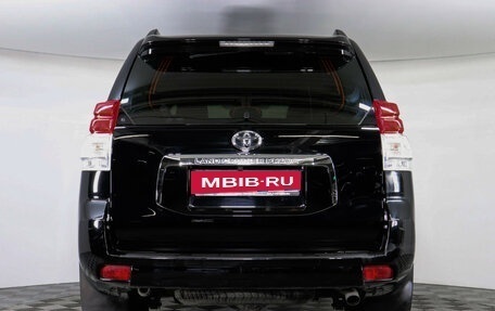 Toyota Land Cruiser Prado 150 рестайлинг 2, 2013 год, 3 599 000 рублей, 6 фотография