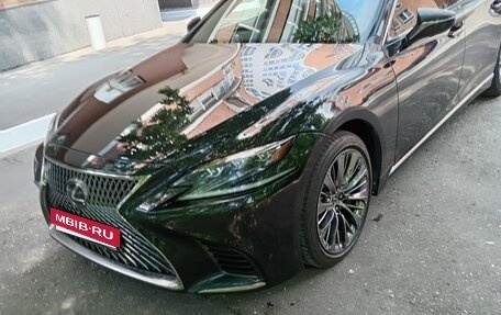 Lexus LS IV, 2018 год, 4 800 000 рублей, 3 фотография