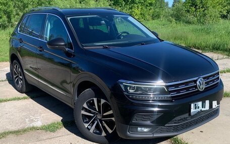 Volkswagen Tiguan II, 2019 год, 2 350 000 рублей, 2 фотография