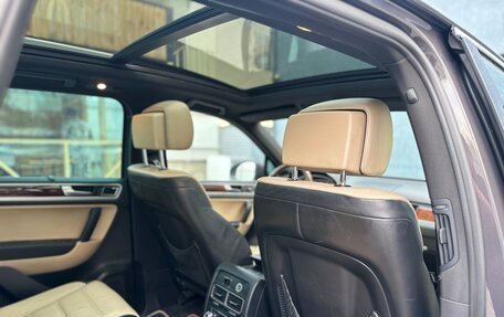 Volkswagen Touareg III, 2011 год, 2 049 999 рублей, 17 фотография
