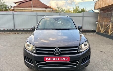 Volkswagen Touareg III, 2011 год, 2 049 999 рублей, 3 фотография