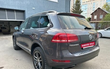 Volkswagen Touareg III, 2011 год, 2 049 999 рублей, 10 фотография