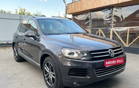 Volkswagen Touareg III, 2011 год, 2 049 999 рублей, 4 фотография