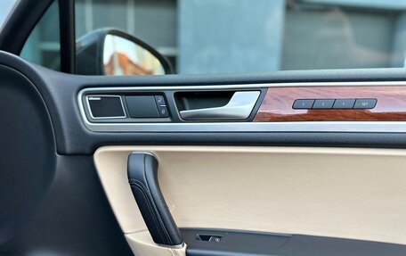 Volkswagen Touareg III, 2011 год, 2 049 999 рублей, 20 фотография