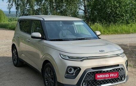 KIA Soul III, 2019 год, 2 000 000 рублей, 2 фотография