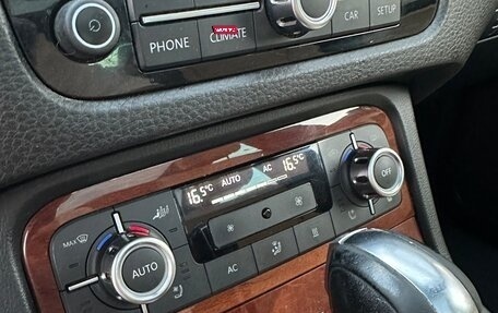 Volkswagen Touareg III, 2011 год, 2 049 999 рублей, 26 фотография