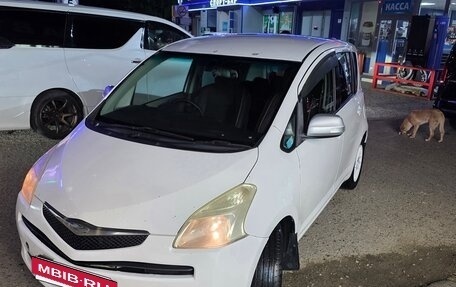 Toyota Ractis I, 2006 год, 550 000 рублей, 2 фотография