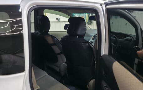 Toyota Ractis I, 2006 год, 550 000 рублей, 8 фотография