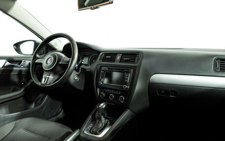 Volkswagen Jetta VI, 2011 год, 749 585 рублей, 10 фотография