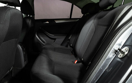 Volkswagen Jetta VI, 2011 год, 749 585 рублей, 11 фотография