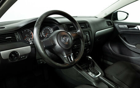 Volkswagen Jetta VI, 2011 год, 749 585 рублей, 12 фотография
