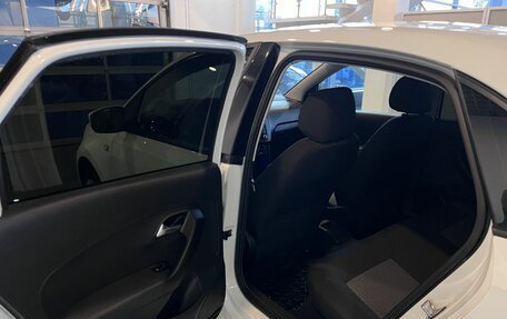 Volkswagen Polo VI (EU Market), 2014 год, 730 000 рублей, 23 фотография