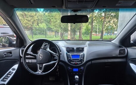Hyundai Solaris II рестайлинг, 2012 год, 820 000 рублей, 8 фотография