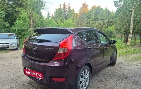 Hyundai Solaris II рестайлинг, 2012 год, 820 000 рублей, 6 фотография