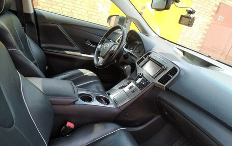 Toyota Venza I, 2014 год, 2 650 000 рублей, 17 фотография