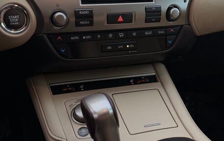 Lexus ES VII, 2016 год, 2 350 000 рублей, 18 фотография