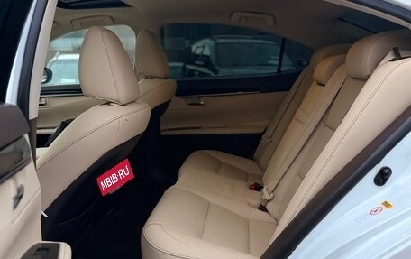 Lexus ES VII, 2016 год, 2 350 000 рублей, 13 фотография