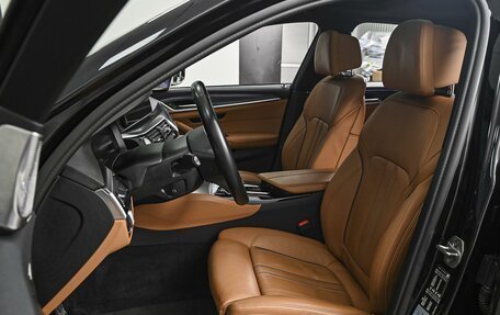 BMW 5 серия, 2021 год, 4 980 000 рублей, 14 фотография