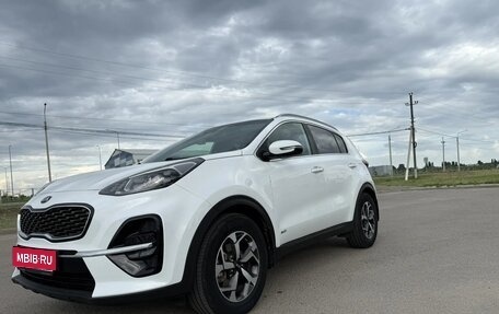 KIA Sportage IV рестайлинг, 2019 год, 2 000 000 рублей, 2 фотография