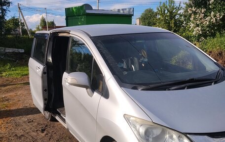 Honda Freed I, 2014 год, 650 000 рублей, 2 фотография