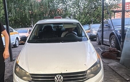 Volkswagen Polo VI (EU Market), 2018 год, 409 000 рублей, 1 фотография