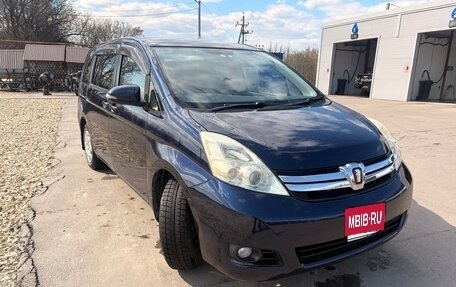 Toyota ISis I, 2013 год, 1 185 000 рублей, 1 фотография